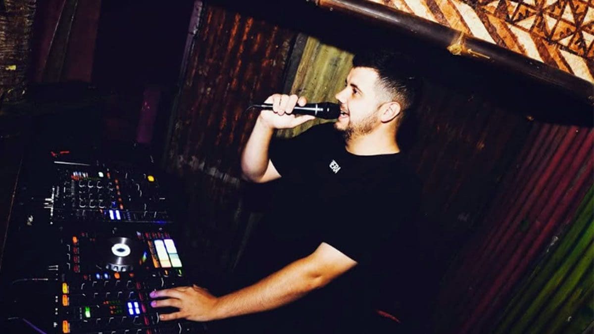 Ashley Tapster Wedding DJ